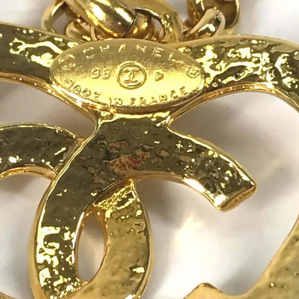 CHANEL Vintage Gold Logo Necklace - Picture 4 of 9